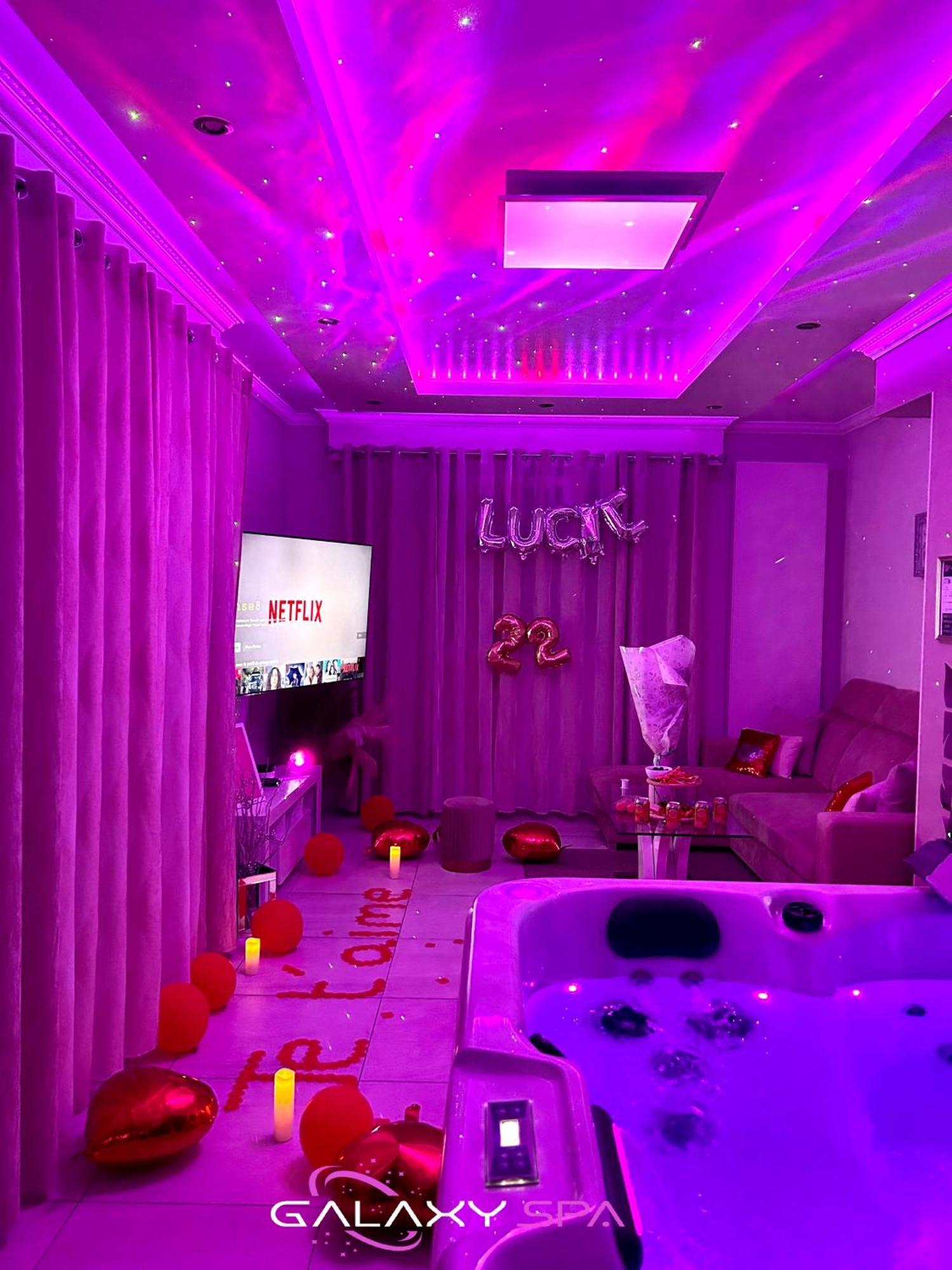 Galaxy Spa - Suite Venus Jacuzzi Et Sauna Privatif Champigneulles Luaran gambar