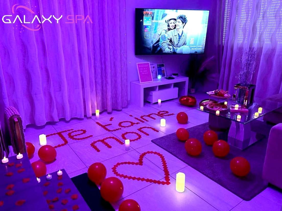 Galaxy Spa - Suite Venus Jacuzzi Et Sauna Privatif Champigneulles Luaran gambar